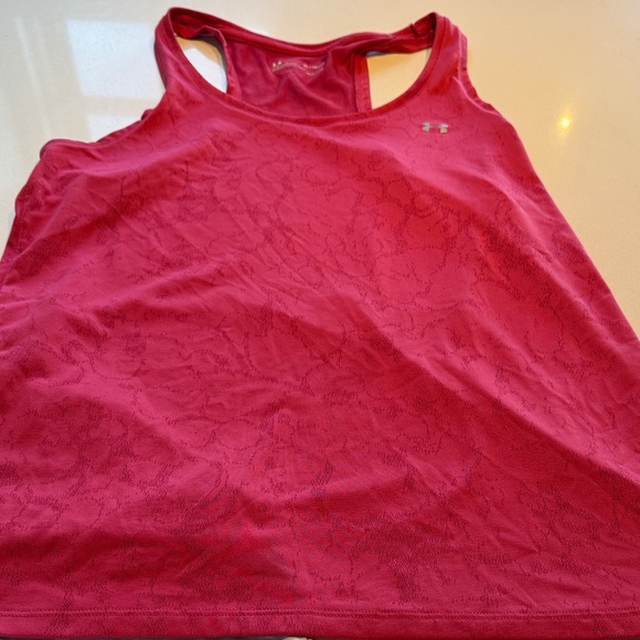 Under Armour Heatgear Women's Red and Light Blue Tank Tops, Size XL, Pack of 2 - Picture 4 of 8